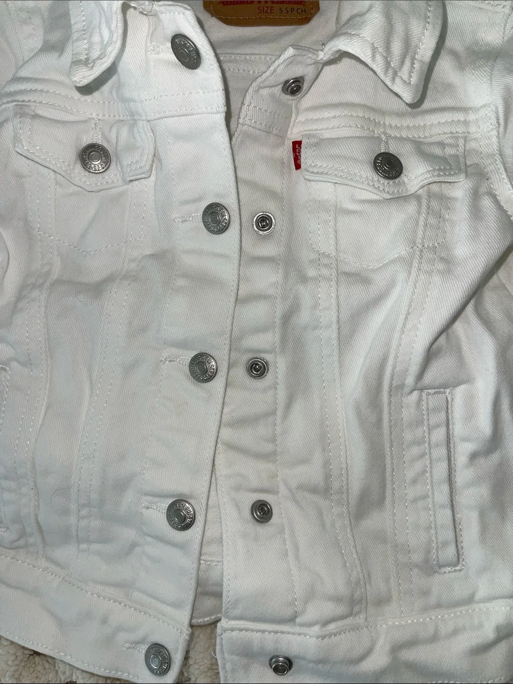 🤍✨Levi's Kids White Denim Jacket - Classic Button-Front 5T- never worn!🤍✨